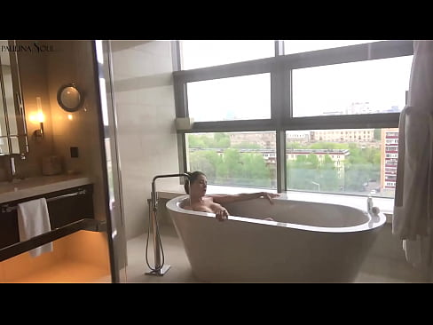 ❤️ Riesiges Babe wichst leidenschaftlich ihre Muschi im Badezimmer ❤️❌ Just porn bei uns ☑